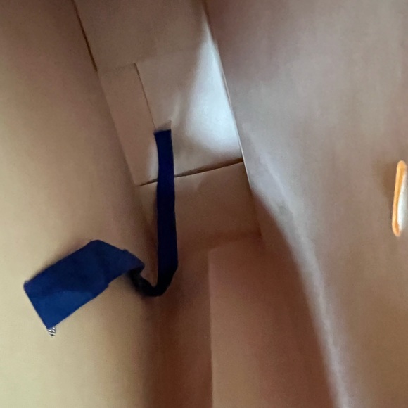 X3 Louis Vuitton shopping bags - Picture 8 of 16